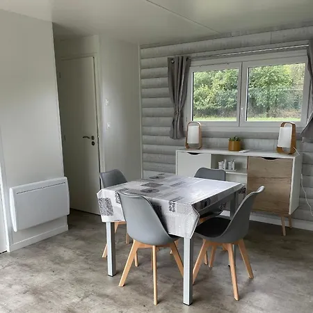 Nyaraló Charming Eco-Lodge With Heated Pool And Jacuzzi All Year Round In Charente-Marit