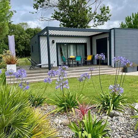 Charming Eco-lodge With Heated Pool And Jacuzzi Year Round In Charente-marit